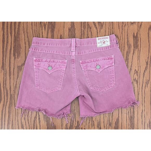 True Religion
Jayde Bermuda Cut Offs - Picture 4 of 6